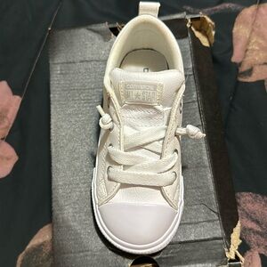 Kids Converse size 10